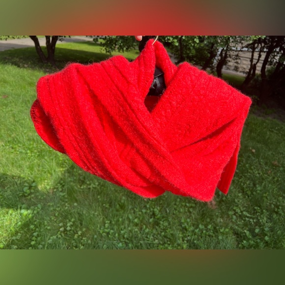 🧶Oversized Thick Soft Coral-Red Cable Knit Wool Blend Scarf | J. Crew 15” x 78” - Picture 4 of 17